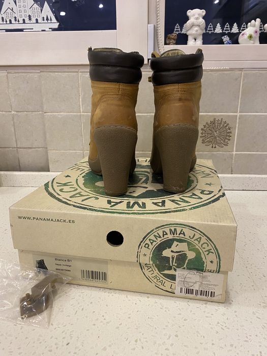 Продам ботинки Panamajack