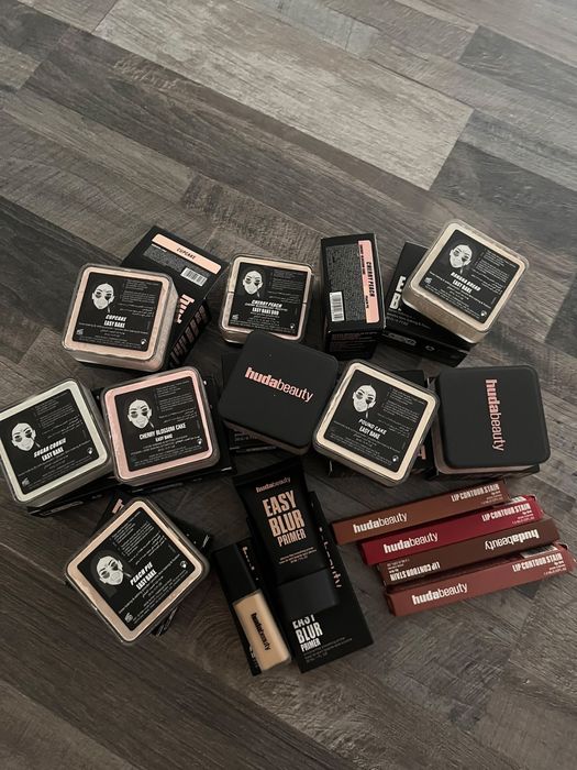 Vand produse de make up
