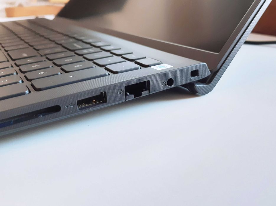 Dell Vostro 3520 - Intel i5-1235U | 16GB RAM | 512GB SSD - (Отличен, Гаранция)