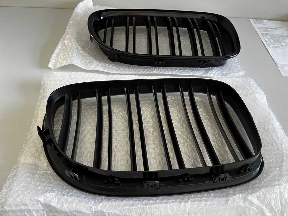 Grile Duble M Negru Lucios BMW Seria 7, F01 F02 F03 F04 2009 - 2015