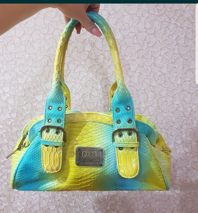 Сумка женская яркая