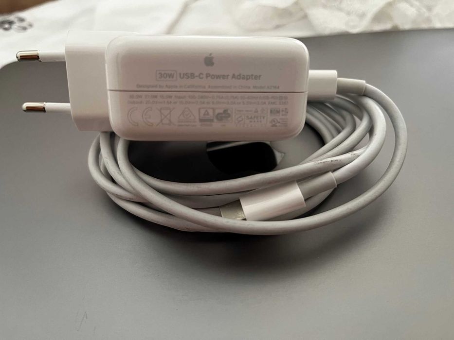 MacBook Air 13.3" – Перфектно състояние!