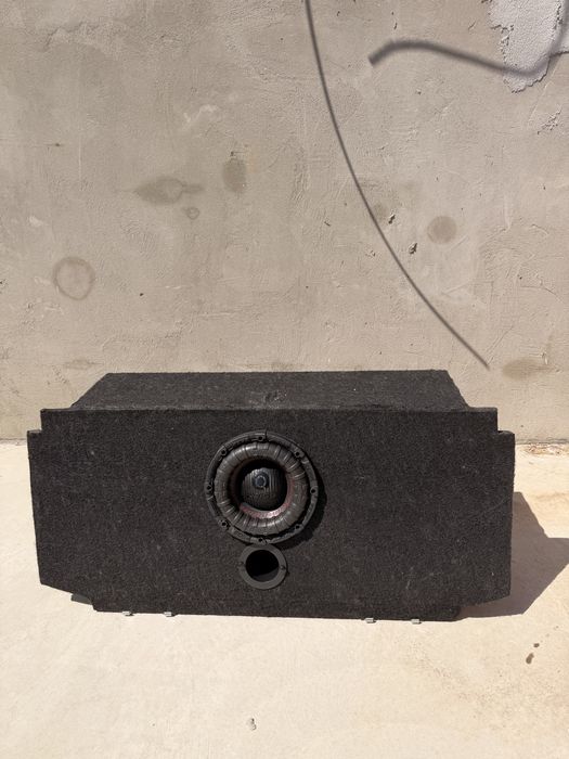 Incinta 8 inch pentru subwoofer BMW F32, F30