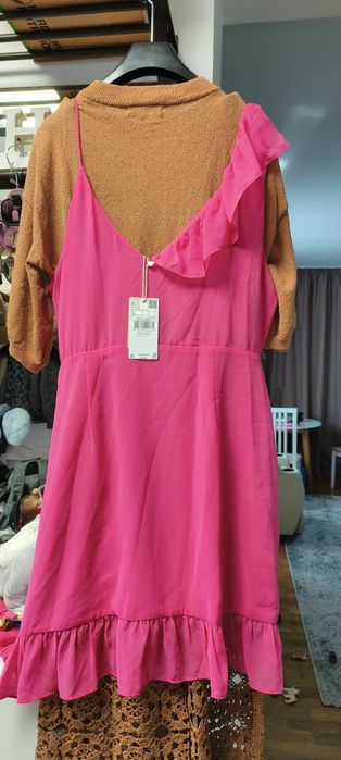 Rochie plic roz de petrecere  mango