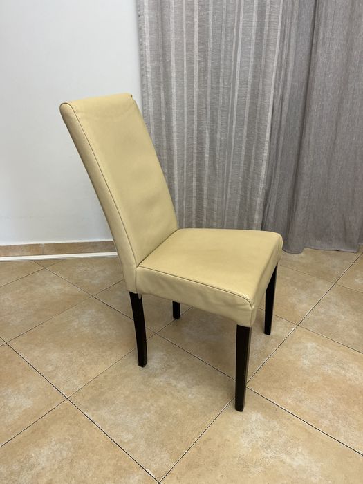 Трапезарен стол от естествена кожа