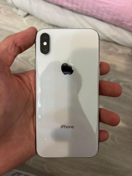 iPhone XS сатылады.