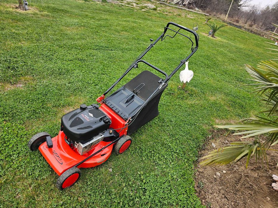 СамоХодна Моторна Косачка Briggs&Stratton, КАТО НОВА.