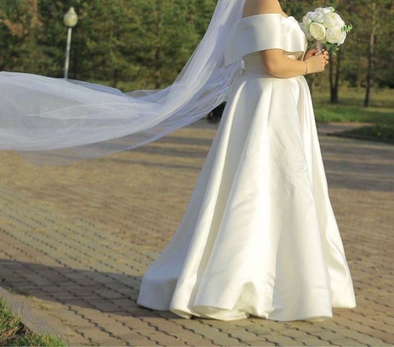 Свадебное платье, атлас