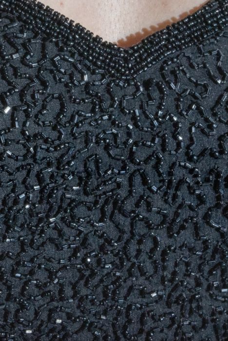 Rochie noua din matase cu broderie de margele
