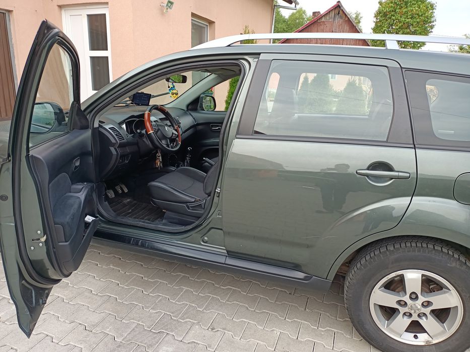 PEUGEOT 4007 2008 — imagine 4