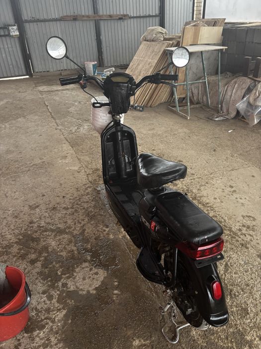 Скутер сатылады!