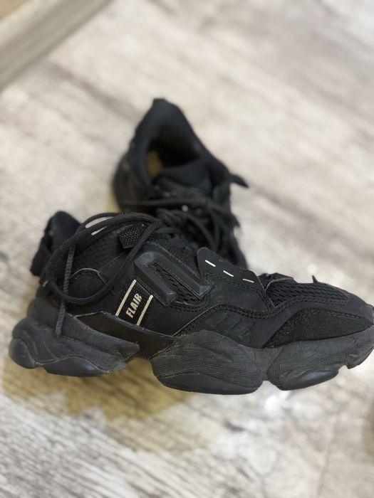 Продавам обувки flair