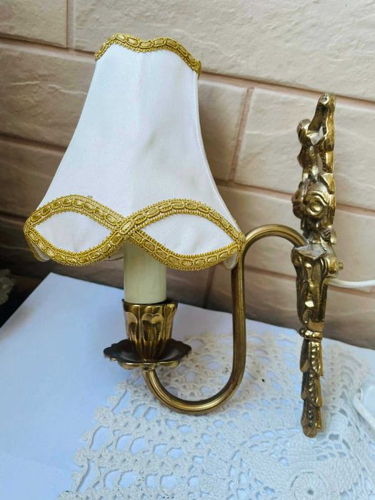 Красива месингова лампа за стена от Англия