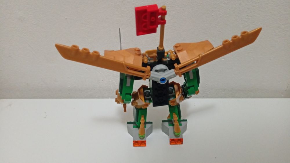 Lupta cu robotul lui Lloyd