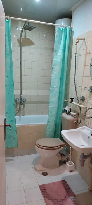 Дава се под наем Тристаен апартамент в Габрово, Център - 75 кв.м за 193.8 € - Снимка #4