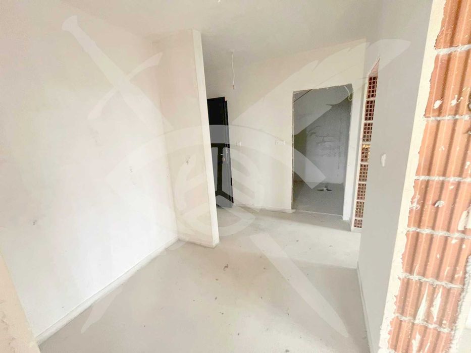 Продава се Тристаен апартамент в Пловдив, Остромила - 99 кв.м за 1112 €/кв.м - Снимка #3