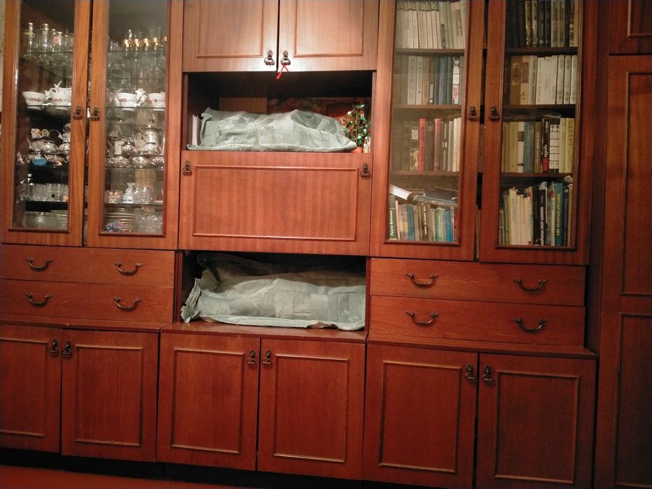 Продам хорошую качественную стенку
