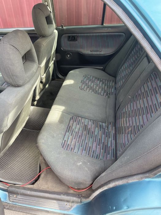 Mazda 323 автомат 1993 г.в.