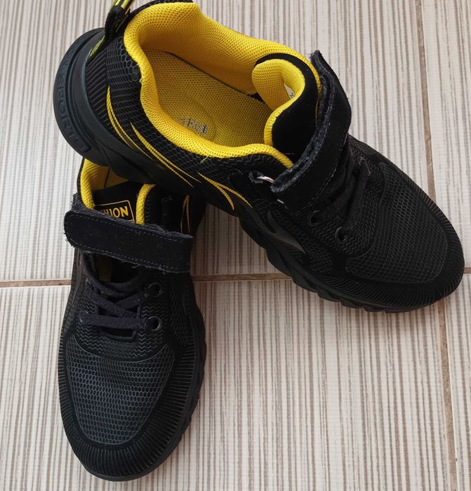 Încălțăminte nr.34 băieți