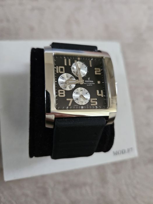 Festina F16235 с кутия