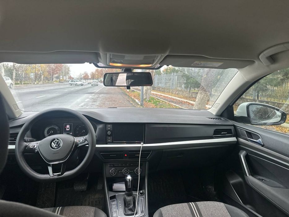 Volkswagen e-lavida 2021