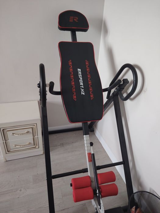 Инверсионный стол для спины