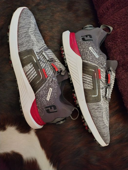 Маратонки за голф