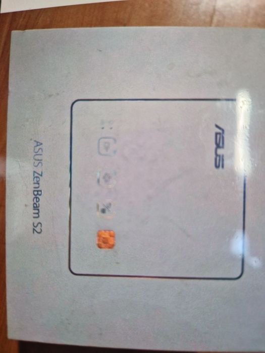 Proiector portabil ASUS ZenBeam