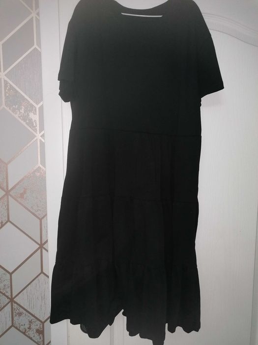 Рокля на Bershka р. Xs