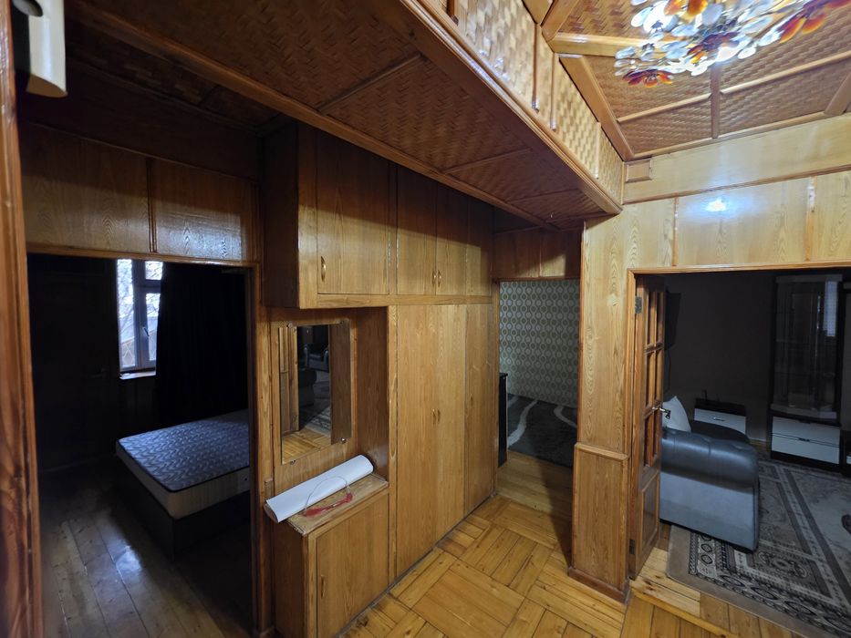 Сдаётся квартира с 2 дворами в Юнусабадском районе (Ц-6), напротив пож