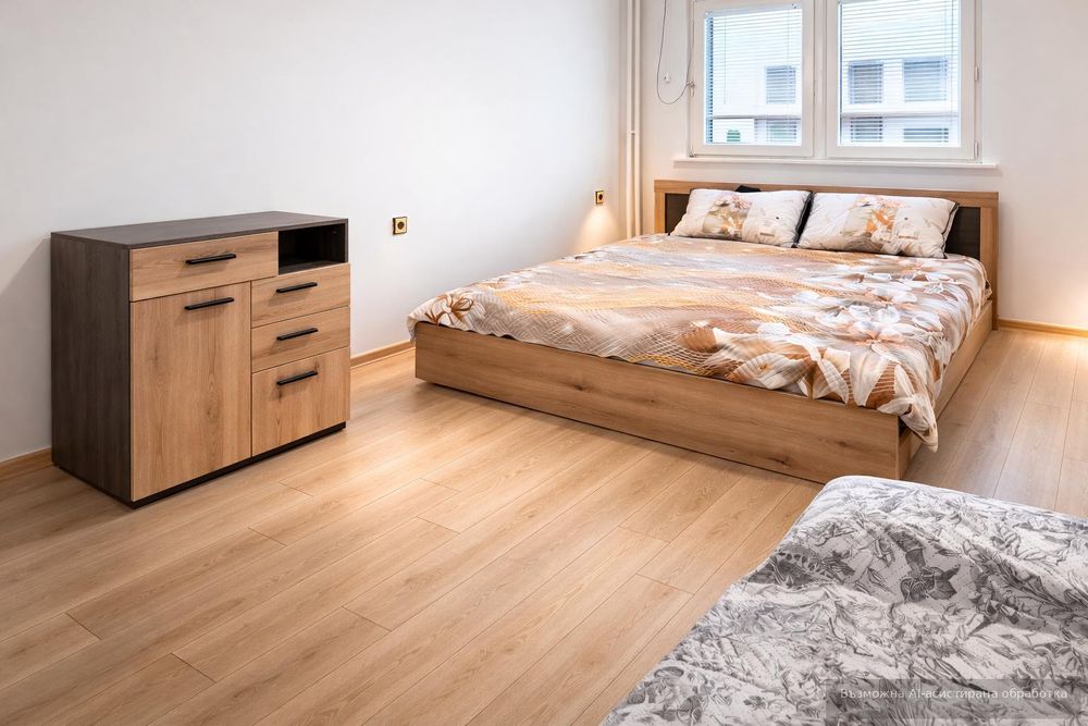 Дава се под наем Тристаен апартамент в Пловдив, Център - 92 кв.м за 478.38 € - Снимка #2