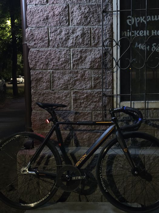 Aventon diamond 52