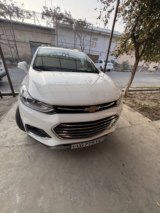 Tracker sotiladi 2019 avtomat full