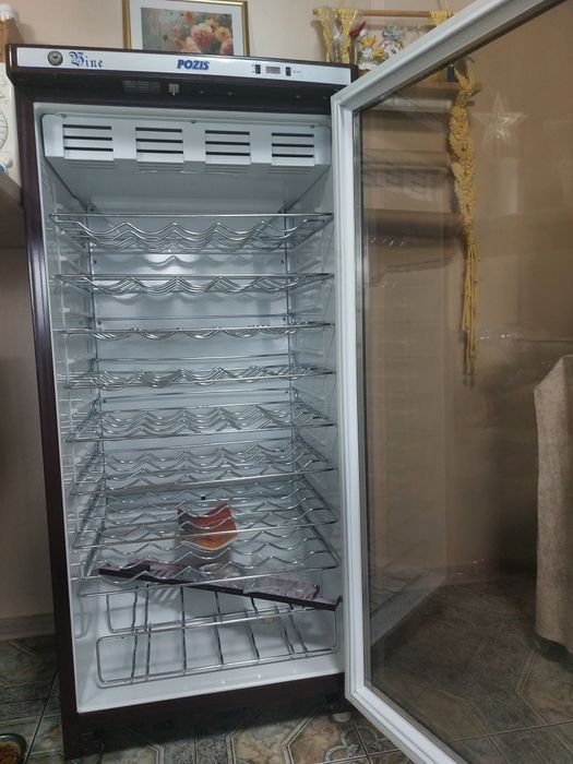 Винный холодильник