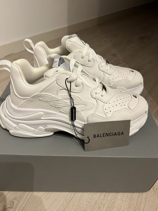 Balenciaga triples S white