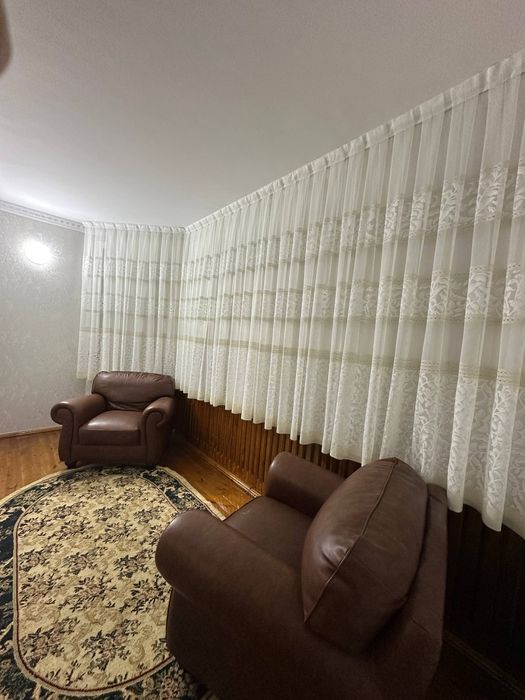 Сдаётся в аренду.  4- х комнатная  квартира.