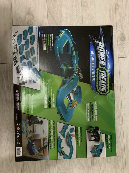 Doua circuite cu masini robotice Power Treads