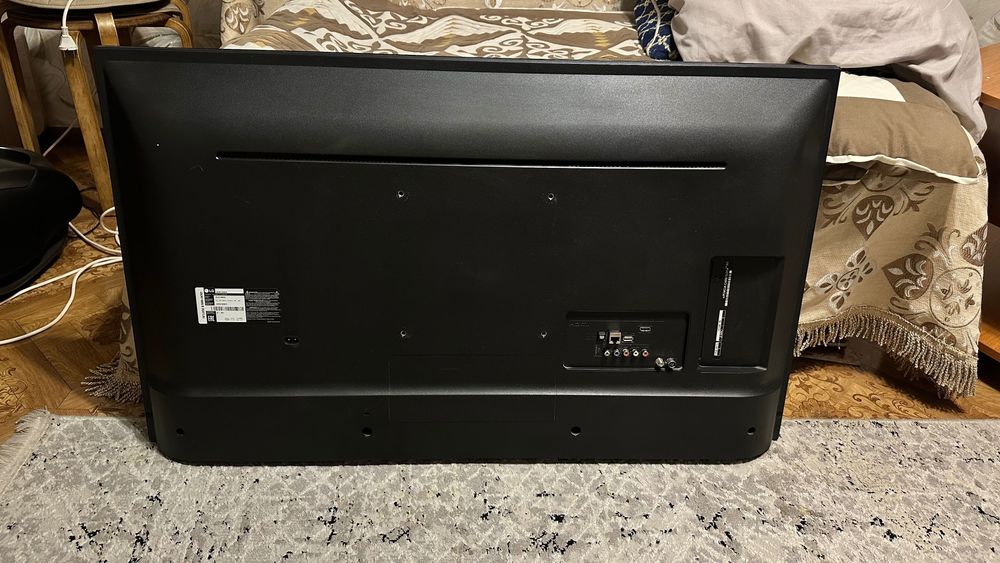 Продам телевизор lg