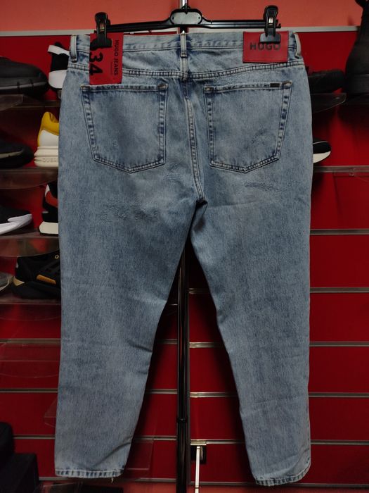 Оригинални дънки Hugo Boss W33 W34  нови мъжки светли