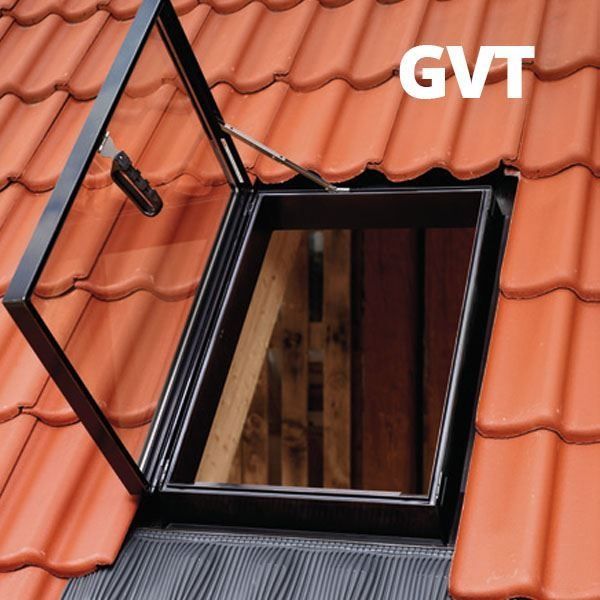 Стеклянные крыши, мансардные окна, выход на крышу.