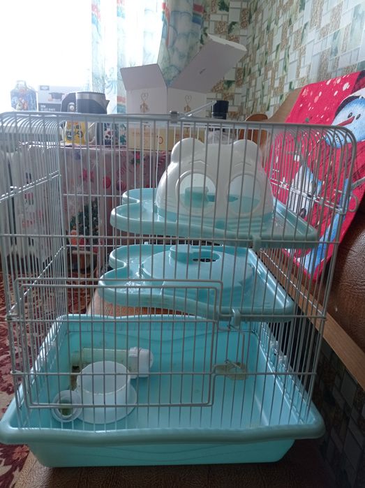 Продам клетку,для хомяков.