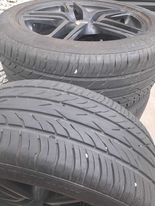 235 50 18 XL Platin- Duster-Renault