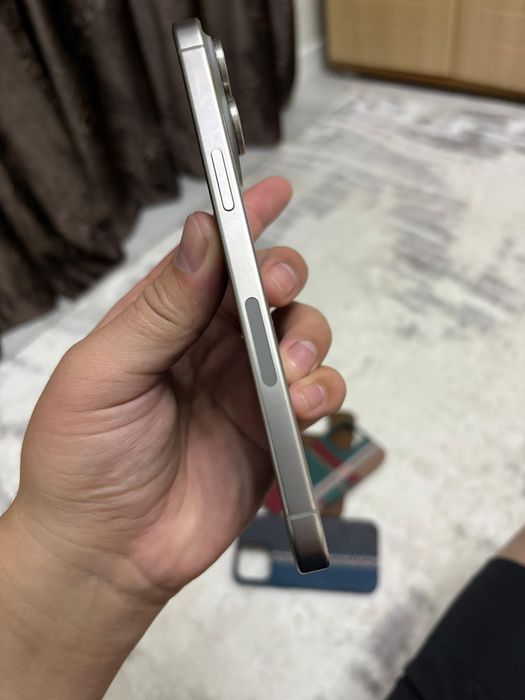 Айфон 15про Макс 256г е сим 280000тг срочно одан томен никак