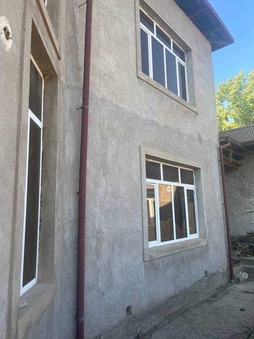 Продается участок с домом коробкой (12 соток) в центре Кибрая