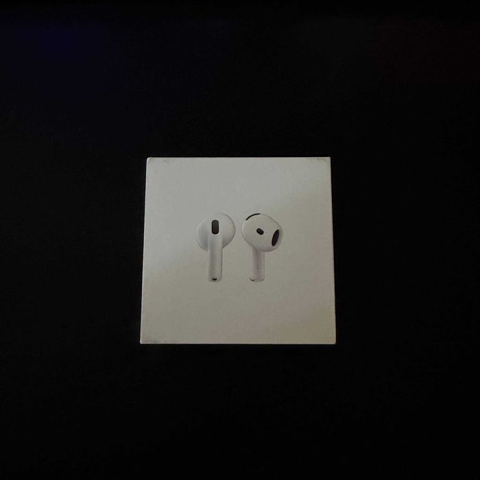 Продам AirPods 4