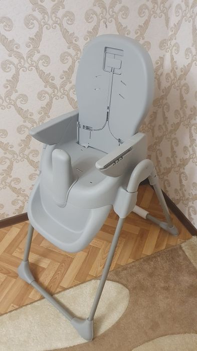 Детский стульчик для кормления