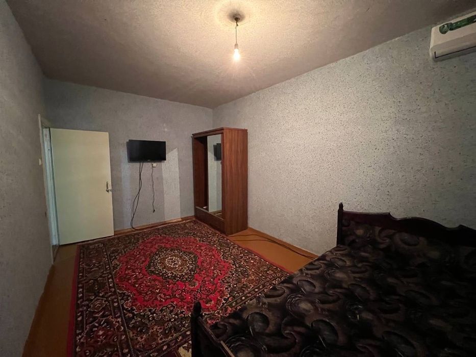 Сдается 1 комнатная квартира
С обстановкой 
В горде Алмалыке