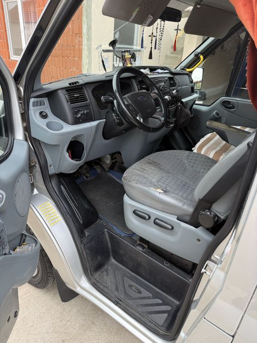 Ford transit 2010