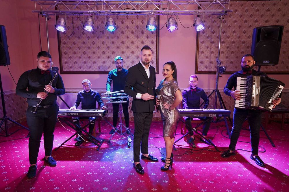 Formatie eveniment / Nunti / Botezuri / Petreceri / Lautari TOP EVENTS