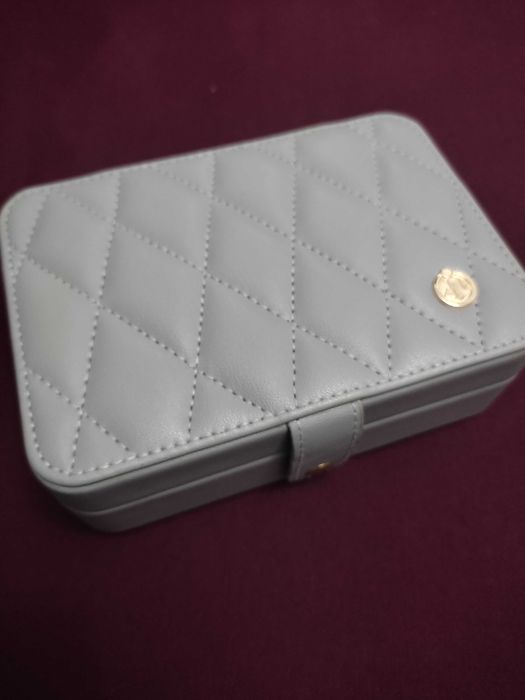 Шкатулка для украшений